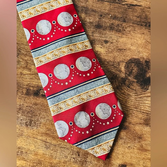 Metropolitan Museum of Art Mens Silk Necktie - Globe & Stars Print - Picture 4 of 8